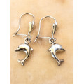 WOW !!! STUNNING PAIR OF 9CT YELLOW GOLD HANGING DOLPHIN EARRINGS - 0.66g - PIERCED EARS