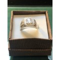 STUNNING LARGE CHUNKY SILVER AND CZ DESIGNER FASHION RING - SIZE S 3/4 - WEIGHS 4.81g