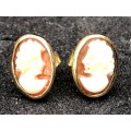 Gorgeous pair of vintage 9ct yellow gold carved Cameo earrings - 1.43g