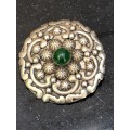 VINTAGE ALP ITALIAN SILVER BROOCH WITH GREEN HUBBELL GLASS BEAD - 9.43g