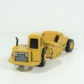 Norscot Caterpillar 613C wheel tractor scraper die-cast construction model - Scale 1/50