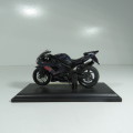 Maisto Yamaha YZF-R1 model motorcycle  scale 1/18