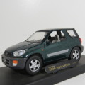 Solido 2000 Toyota Rav 4 model car - Scale 1/24