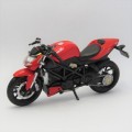 Maisto Ducati Streetfighter model motorcycle - Scale 1/18