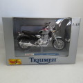 Maisto Triumph Thunderbird die-cast motorcycle - Scale 1/18 in box