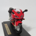 Maisto Honda CBR 600 RR die-cast motorcycle - Scale in box