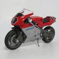 Majorette MV Agusta 750 die-cast motorcycle - scale 1/18v