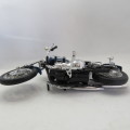 Maisto Harley Davidson Dyna Low Rider model motorcycle - Scale 1/18