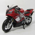NewRay Yamaha YZF-R1 model motorcycle - scale 1/12 - missing indicator, exhaust coating is coming of