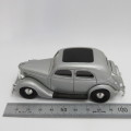 Matchbox Dinky 1949 Ford V8 Pilot die-cast model car