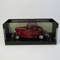 Motor Max 1934 Ford Coupe model car in box - scale 1/24