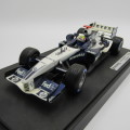 Hot Wheels Formula 1 Williams BMW FW27 racing model car - # Mark Weber - scale 1/18 in box