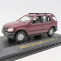 Road Signature 1997 Mercedes-Benz M-Class model car - Scale 1/43 - Mirror missing