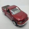 Road Signature 1997 Ford F-150 Flareside 4X4 die-cast pick-up truck model car - Scale 1/43