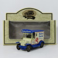 Lledo 1920 Ford Model T van - Dairy Farm Hampers promotional model car in box