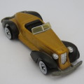 Vintage Hot Wheel Auburn 852 die-cast toy car