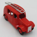 Meccano Dinky Toys Streamlined die-cast Fire Engine model car