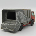 Lesney Matchbox No.7 Ford Refuse truck die-cast toy car