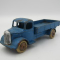 Meccano Ltd Dinky Toys Austin flat bed truck die-cast model