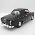 Welly 1957 Peugeot 40 S die-cast model car - scale 1/18
