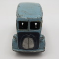 Meccano Dinky Toys Morris 10 CWT van die-cast toy car