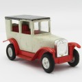 Gama 1924 Opel die-cast toy car - scale 1/46 - no lights
