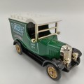 Lledo collectors club 2000-2001 1926 Bull Nose Morris - special Edition die-cast model car in box