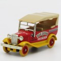 Lledo Ford Model A San Diego Fire chief model car in box with figurines