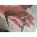 2 old  pocked knifes