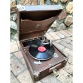 Vintage gramophone player - working