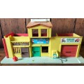 Vintage Fisher Price - Village town (1970s) - incomplete