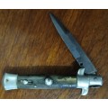 Vintage flick knife (no name) - crack in handle