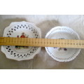 Two Lovely Porcelain Trinket Bowls with lacey rims. 140mm and 12,5mm diameter.