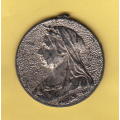 Queen Victoria In Memoriam of Her Glorius Reign 1837 to 1901 Medallion