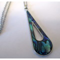 Vintage Paua Shell Pendant on Silver Necklace. Lovely detail. 52cm.