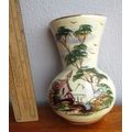 Vintage Prcelain Hand Painted Wall Pocket Flower Vase. 120mm. Chips on rim, not seen when on wall.