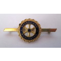 VINTAGE GOLD COLOR ROTARY ANN WORCESTER PIN. 40MM.