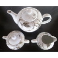 Sabichi Porcelain Teapot Set. Classy. Spotless.
