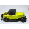 Ertl Vintage Vehicles Ford Roadster 1932 Yellow Black Top, Removable.