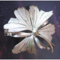 Vintage Trifari Silver Tone Flower Brooch. 50mm diameter.