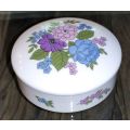 Beautiful Vintage Heinrich Germany White Floral Design Porcelain Lidded Trinket Box Dish. 120x40mm
