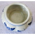 Vintage Holland Ceramic Delft Blue trinket holder. 90mm.
