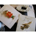 Lot of various vintage costume jewelry, from 50`s. Still with original packaging. No.1