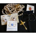 Lot of various vintage costume jewelry, from 50`s. Still with original packaging. No. 8