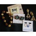 Lot of various vintage costume jewelry, from 50`s. Still with original packaging. No. 9