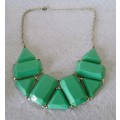 Fashionable Geometric Shape Alloy Inlaid Mosaic Temperament Trendy Necklace. Marked. 50cm