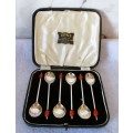 Vintage 6 EPNS Coffee Spoons, in original box. Excellent Condition.