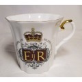 Vintage England Queen Elizabeth II Silver Jubilee Mug Cup 1952-1977 bone china