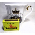 Vintage England Queen Elizabeth II Silver Jubilee Mug Cup 1952-1977 bone china