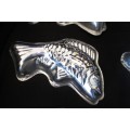 Lot of 6 Vintage metal fish pate mould. Fish shaped kitchen decor. Cake or jelly mould. 160x90mm